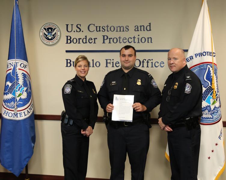 Cbp Officer Frank Furtak Receives Humanitarian Award For Life Saving Actions Us Customs And 1628